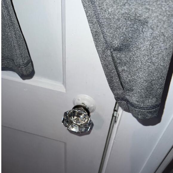 Nike Pro womens gray long sleeve fleece top size M - Picture 2 of 6